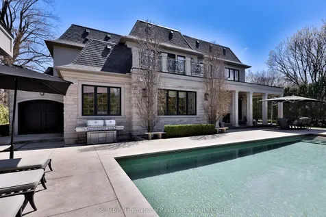 1497 Lakeshore Road W Oakville ON L6L 1G5