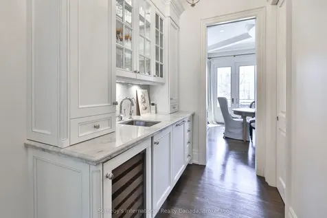 1497 Lakeshore Road W Oakville ON L6L 1G5