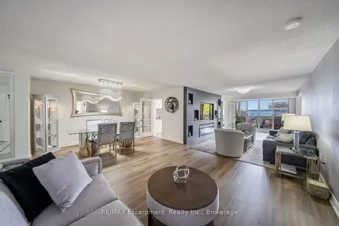 1237 North Shore Boulevard E Burlington ON L7S 2H8