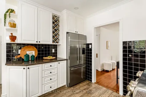 25 Cliveden Avenue Toronto ON M8Z 3M7