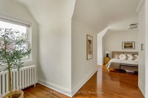25 Cliveden Avenue Toronto ON M8Z 3M7
