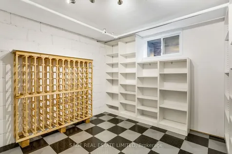 25 Cliveden Avenue Toronto ON M8Z 3M7