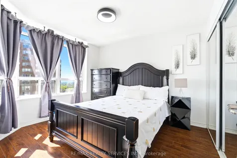 310 Burnhamthorpe Road W Mississauga ON L5B 4P9