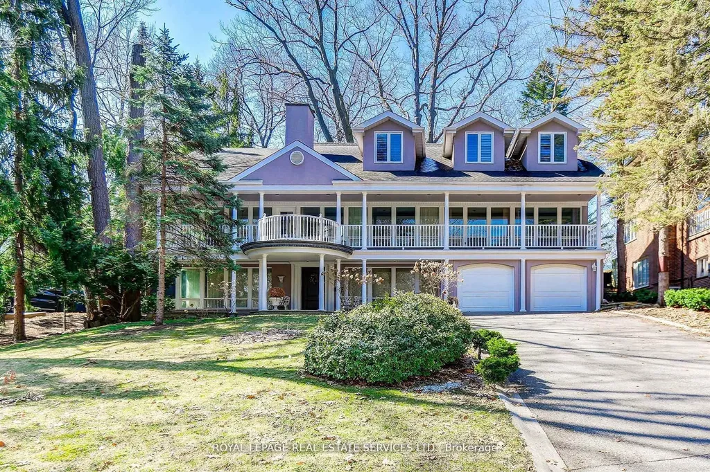 32 Edenbrook Hill Toronto ON M9A 3Z6