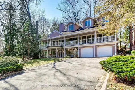 32 Edenbrook Hill Toronto ON M9A 3Z6