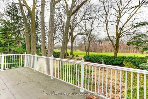 32 Edenbrook Hill Toronto ON M9A 3Z6