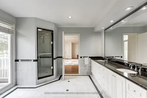 32 Edenbrook Hill Toronto ON M9A 3Z6