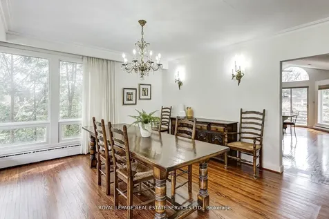 32 Edenbrook Hill Toronto ON M9A 3Z6