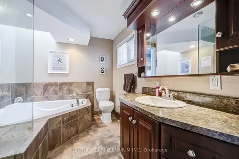 7220 Danton Promenade Mississauga ON L5N 5C5