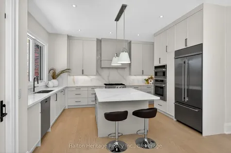 148 Herald Avenue Oakville ON L6K 1S2