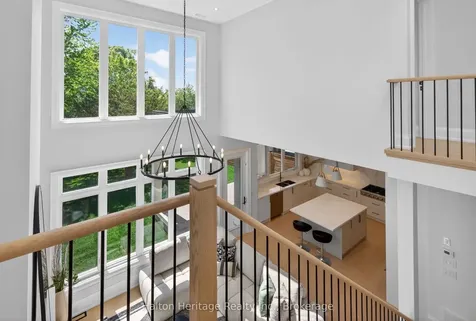 148 Herald Avenue Oakville ON L6K 1S2