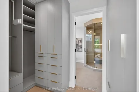 148 Herald Avenue Oakville ON L6K 1S2