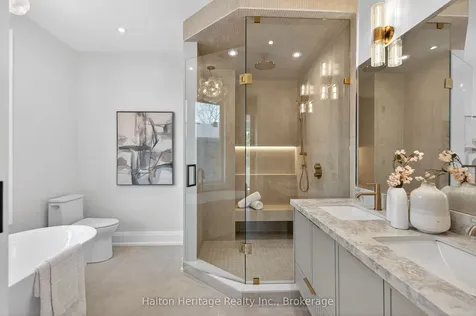 148 Herald Avenue Oakville ON L6K 1S2