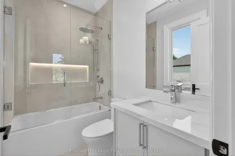 148 Herald Avenue Oakville ON L6K 1S2