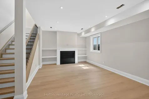 148 Herald Avenue Oakville ON L6K 1S2