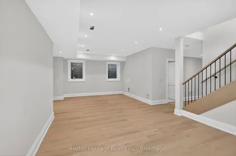 148 Herald Avenue Oakville ON L6K 1S2