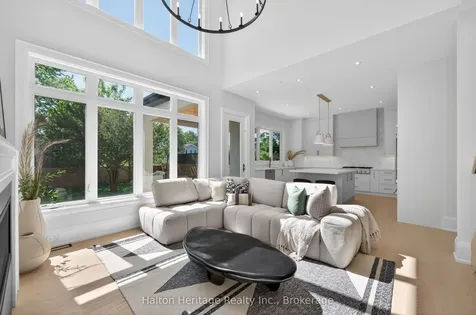 148 Herald Avenue Oakville ON L6K 1S2