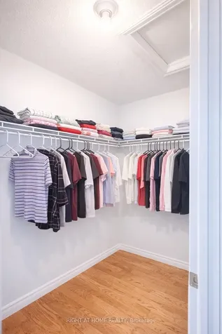 4721 Colombo Crescent Mississauga ON L5M 7R3