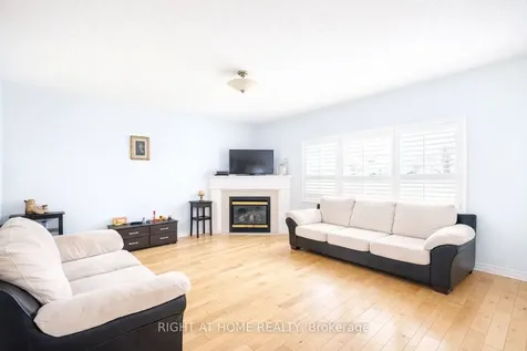 4721 Colombo Crescent Mississauga ON L5M 7R3