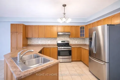 4721 Colombo Crescent Mississauga ON L5M 7R3