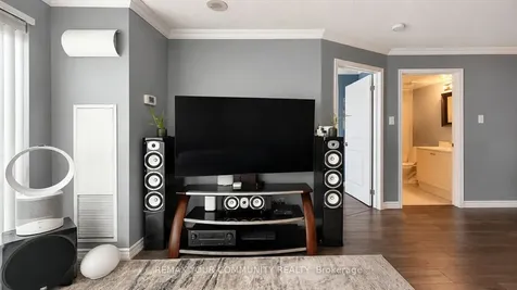 9 George Street N Brampton ON L6X 0T6