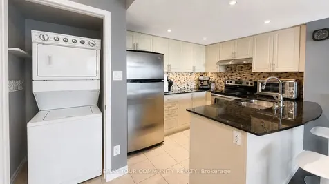 9 George Street N Brampton ON L6X 0T6