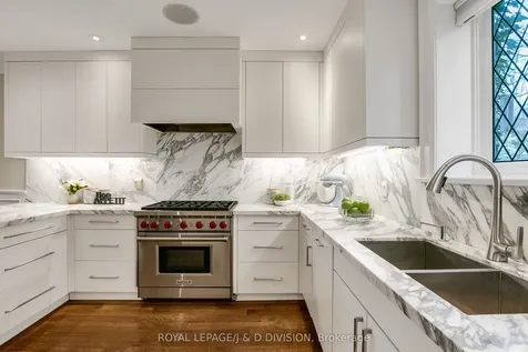 76 Brule Gardens Toronto ON M6S 4J2