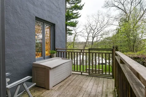 76 Brule Gardens Toronto ON M6S 4J2
