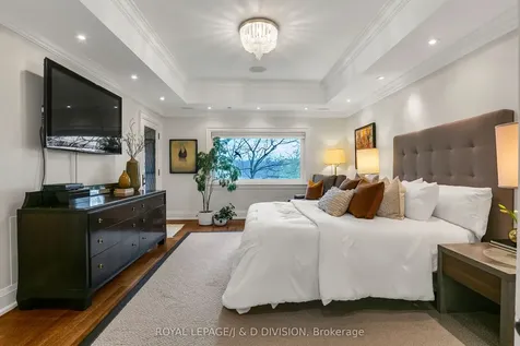 76 Brule Gardens Toronto ON M6S 4J2