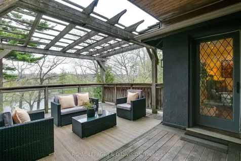 76 Brule Gardens Toronto ON M6S 4J2