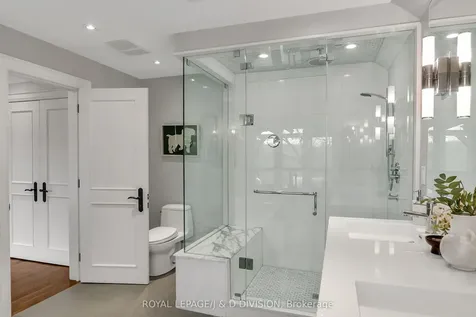 76 Brule Gardens Toronto ON M6S 4J2