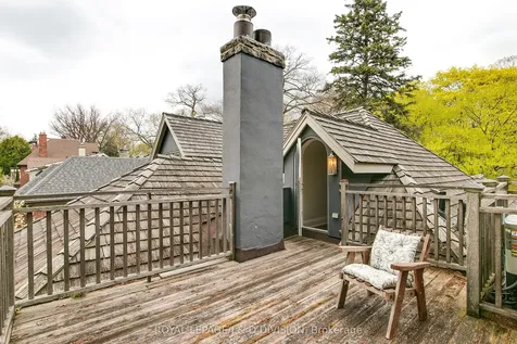 76 Brule Gardens Toronto ON M6S 4J2