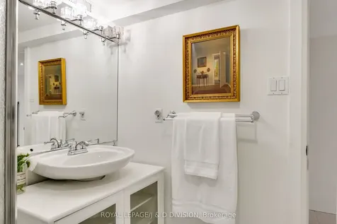 76 Brule Gardens Toronto ON M6S 4J2