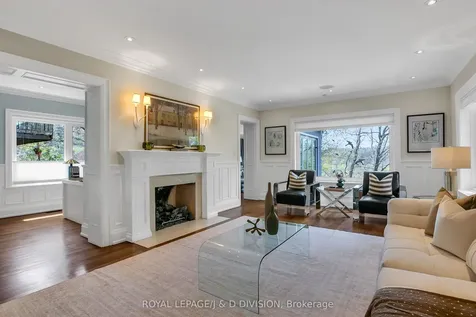 76 Brule Gardens Toronto ON M6S 4J2
