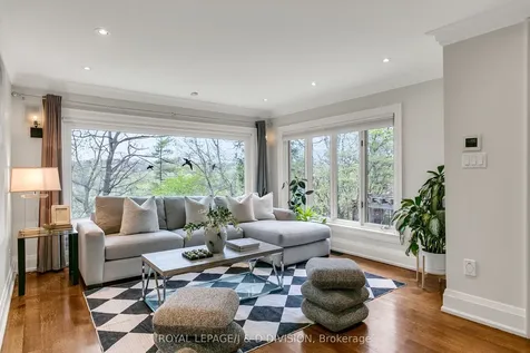 76 Brule Gardens Toronto ON M6S 4J2