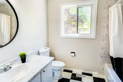 17 Mitchell Avenue Brampton ON L6Z 1H2