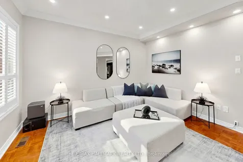 6611 Spinnaker Circle Mississauga ON L5W 1R2
