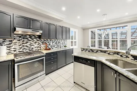 6611 Spinnaker Circle Mississauga ON L5W 1R2