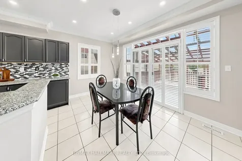 6611 Spinnaker Circle Mississauga ON L5W 1R2
