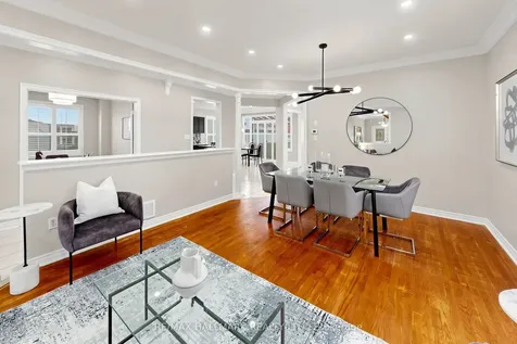 6611 Spinnaker Circle Mississauga ON L5W 1R2