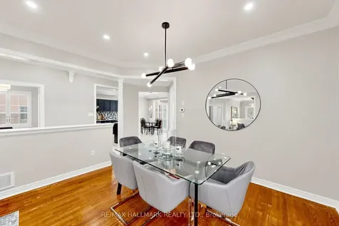 6611 Spinnaker Circle Mississauga ON L5W 1R2