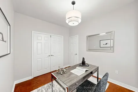 6611 Spinnaker Circle Mississauga ON L5W 1R2