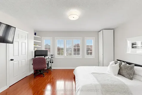 6611 Spinnaker Circle Mississauga ON L5W 1R2