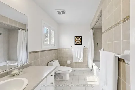 6611 Spinnaker Circle Mississauga ON L5W 1R2