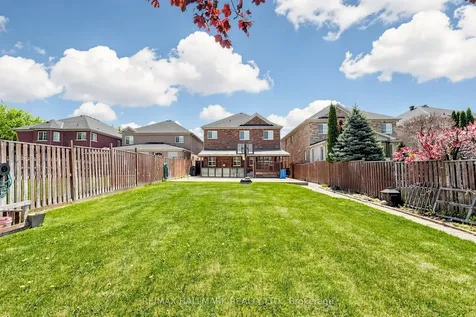 6611 Spinnaker Circle Mississauga ON L5W 1R2