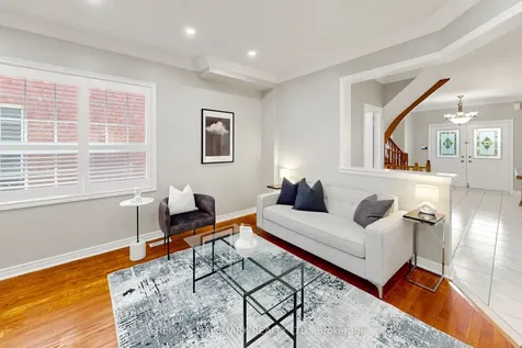 6611 Spinnaker Circle Mississauga ON L5W 1R2