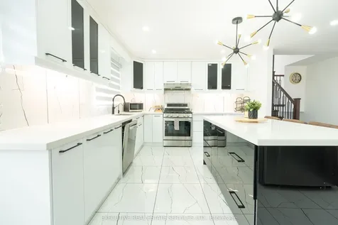 90 Hinchley Wood Grove Brampton ON L6V 3M3