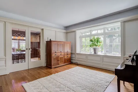 1381 Lorne Park Road Mississauga ON L5H 3B2