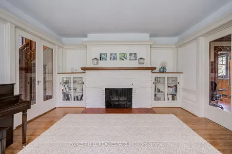 1381 Lorne Park Road Mississauga ON L5H 3B2