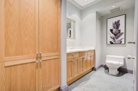 1381 Lorne Park Road Mississauga ON L5H 3B2